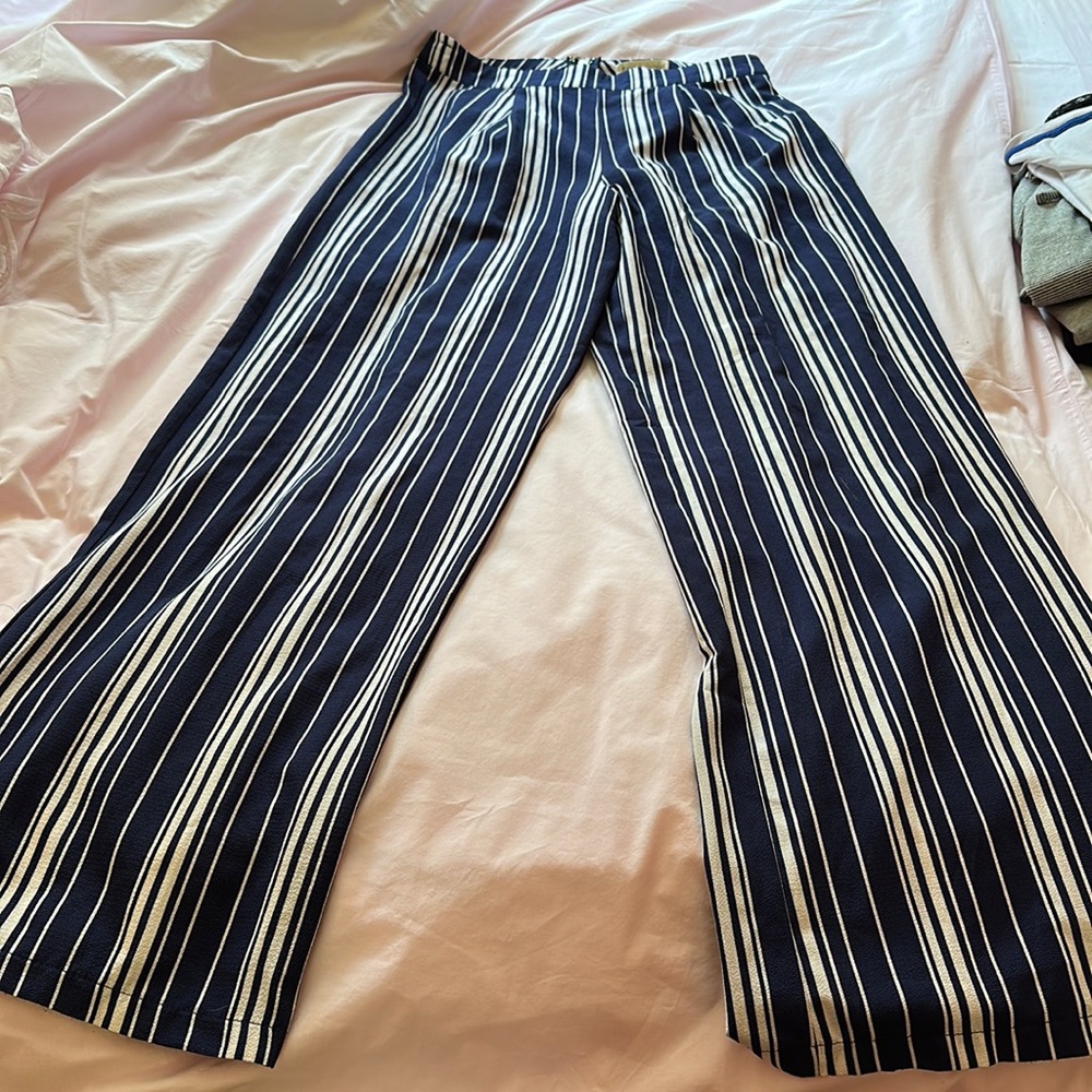 Hot & Delicious pants- Size L